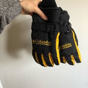 Like new - small Columbia heavy duty gloves 🧤
